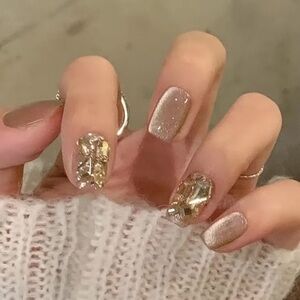 Glitter and Cateye Press on Nails